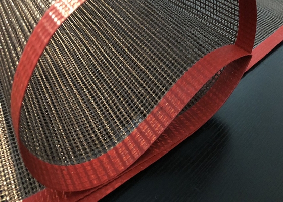 Βαθμός τροφίμων ζωνών μεταφορέων Ptfe αντίστασης θερμότητας 4*4mm που ψήνει